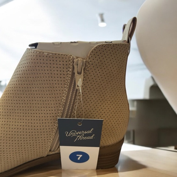 NIB Marlis Memory Foam Women’s Boots - Picture 3 of 4